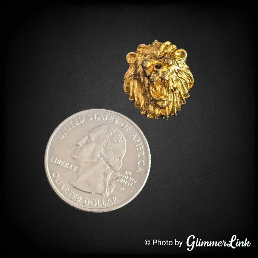 Vintage Unsigned Gold Tone Lion Head Lapel Pin / Tie Tack